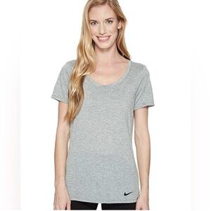 Nike Women’s Dri Fit Legend Scoop neck‎ training top size M